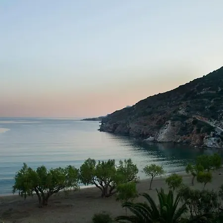 Ammos 2 - Seafront Maisonette, Glyfo Beach, Sifnos Holiday home *