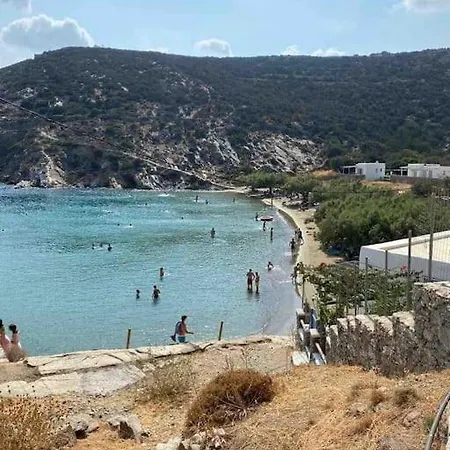 Ammos 2 - Seafront Maisonette, Glyfo Beach, Sifnos Semesterbostad